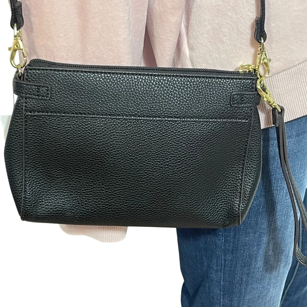 Liz Claiborne liz claiborne